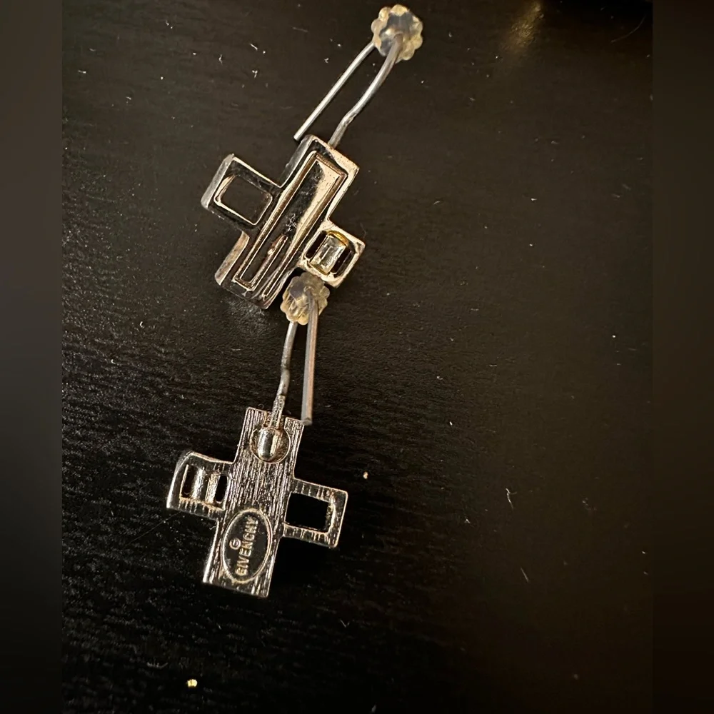 Authentic Givenchy earrings 80s - Picture 2 of 2